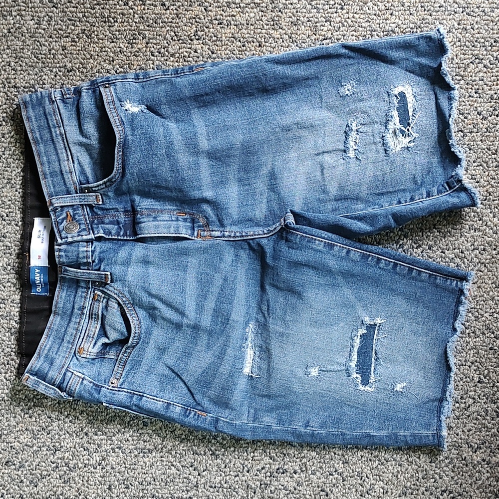 Old Navy Cut-Off Jean Shorts (NWOT)